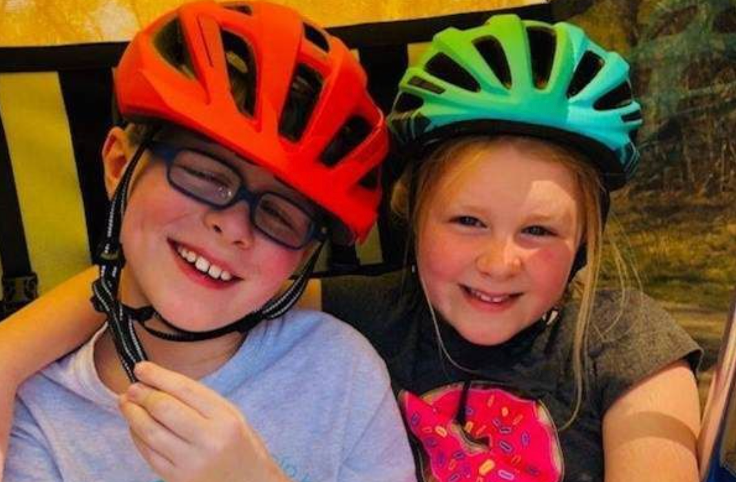 One-Seater vs. Two-Seater Child Bike Trailers: Which Is Best for Your Family?