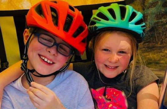 One-Seater vs. Two-Seater Child Bike Trailers: Which Is Best for Your Family?